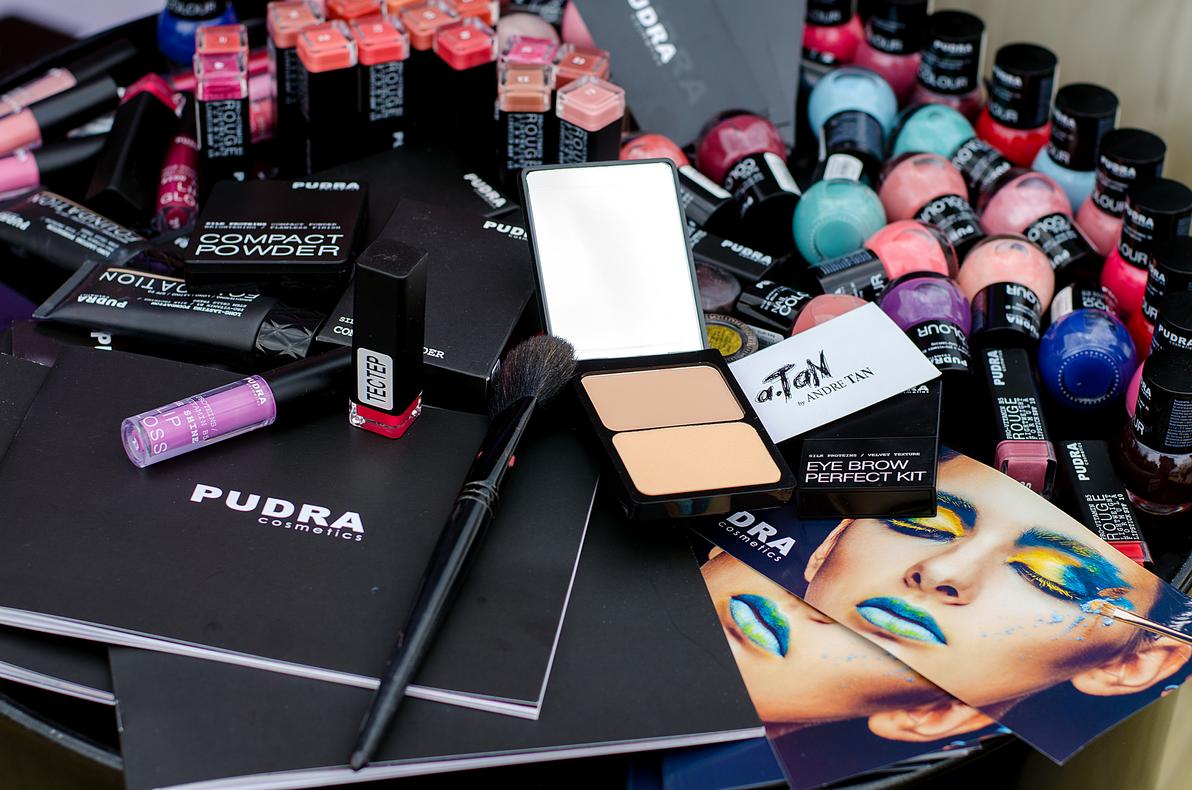 Pudra Cosmetics Decorative Cosmetics at a Party by Ukrainian Designer Andre Tan