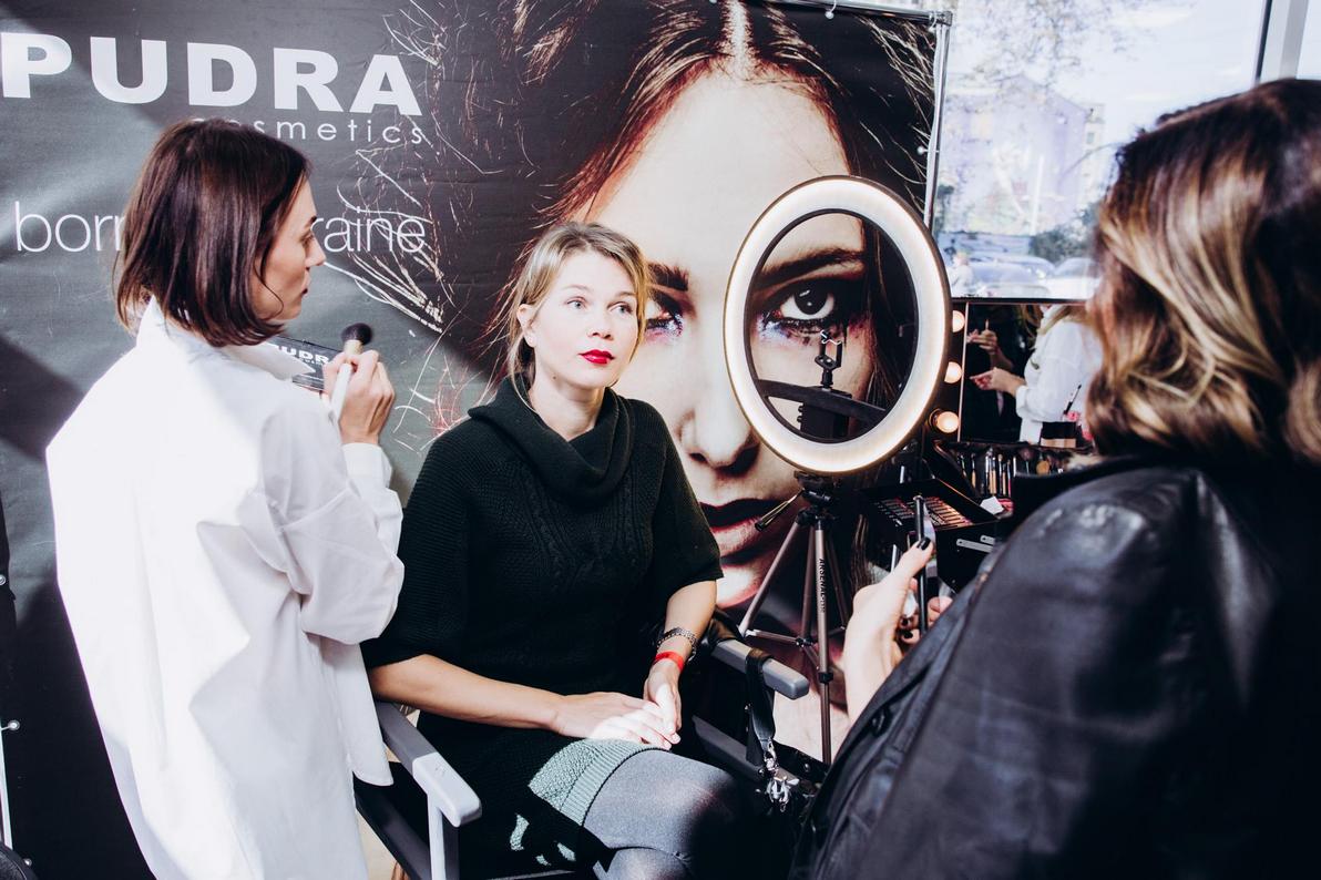 superwomen-conference-2 Pudra Cosmetics Конференція Superwoman